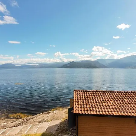 Holiday home Stunning In Torvikbygd With Kitchen