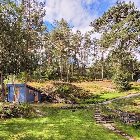 Stunning In Torvikbygd With Kitchen *